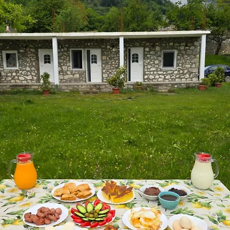 Camping Thethi 360 Grade - &